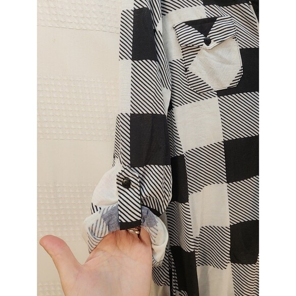 White Mark Tunic Sz Large Plaid Tartan Stretchy Button Down Henley Roll Tab - Picture 5 of 11